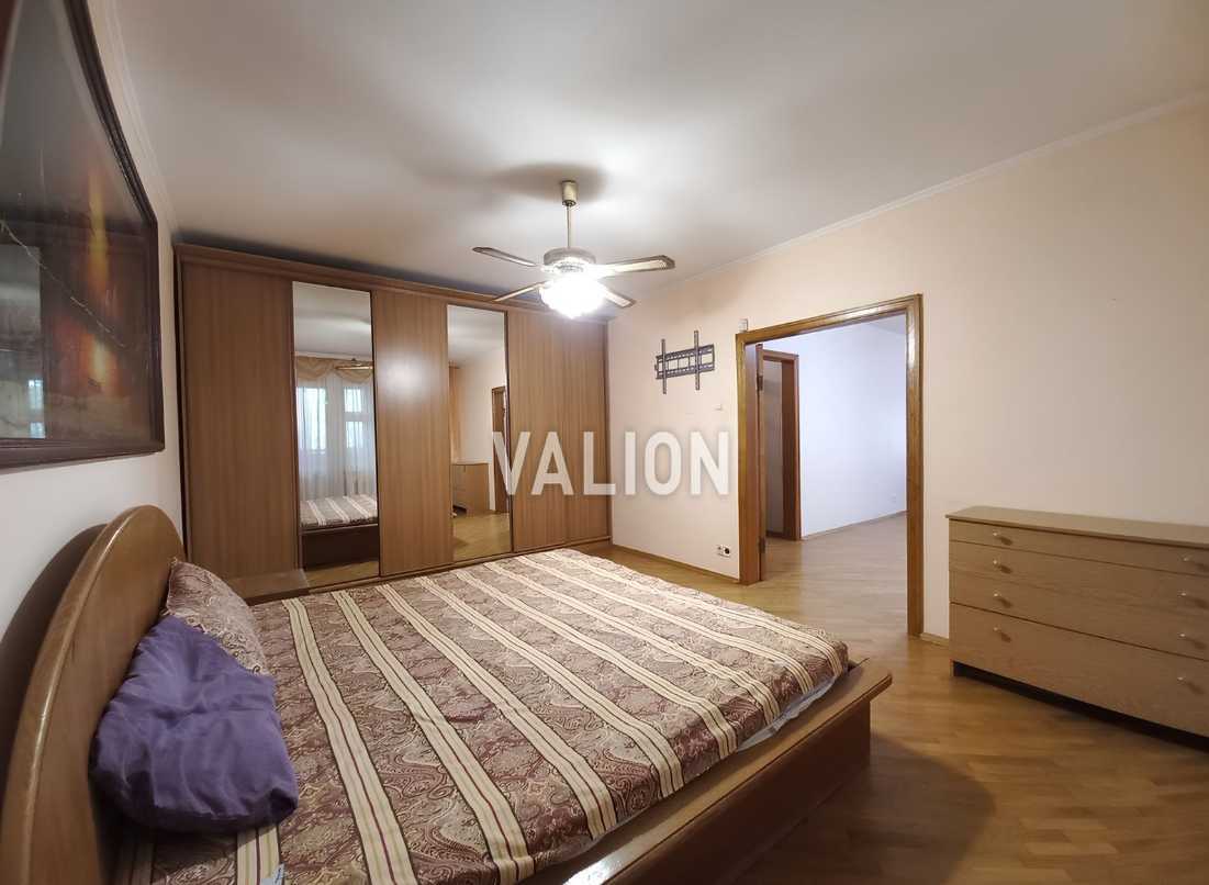 Продажа 4-комнатной квартиры 107.3 м², Вишняковская ул., 7А