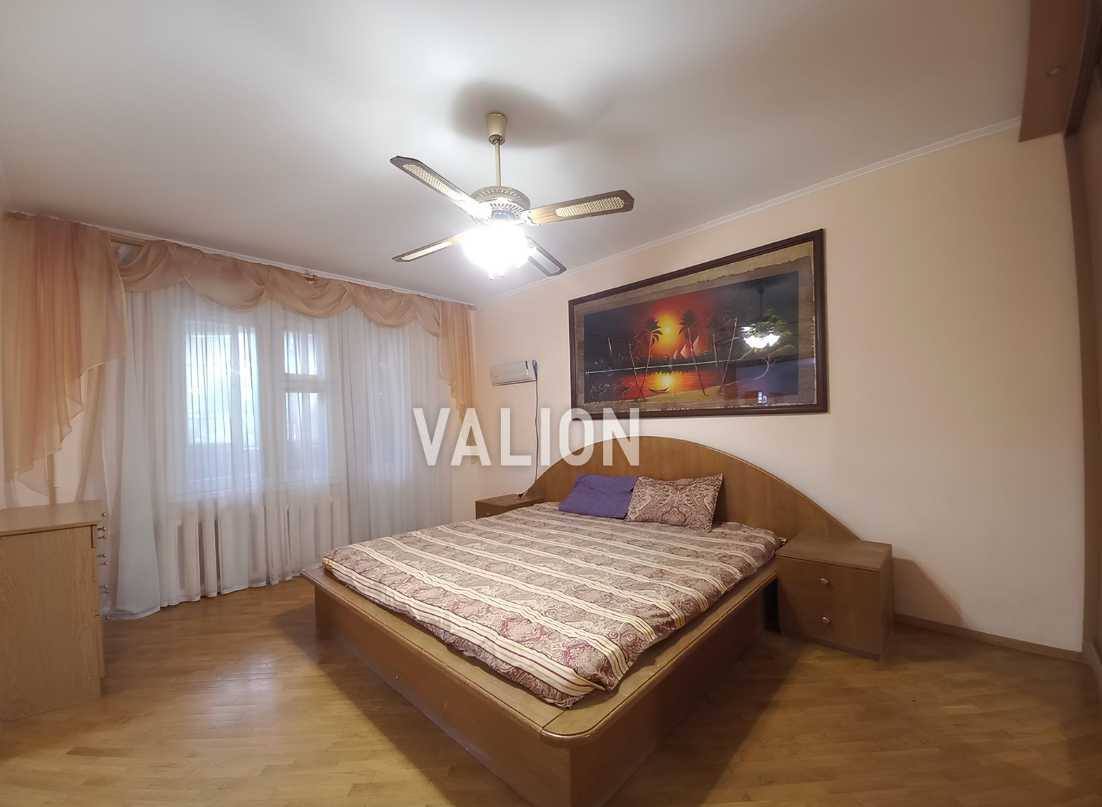 Продажа 4-комнатной квартиры 107.3 м², Вишняковская ул., 7А