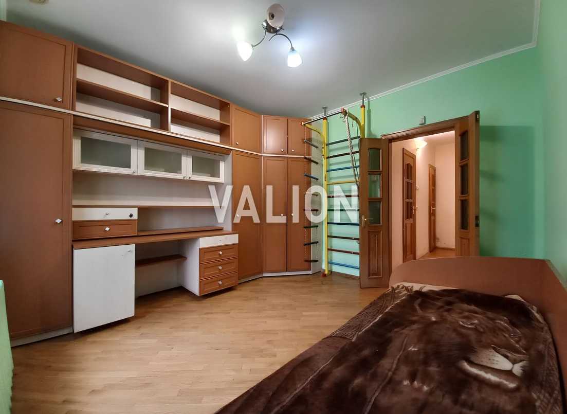 Продажа 4-комнатной квартиры 107.3 м², Вишняковская ул., 7А