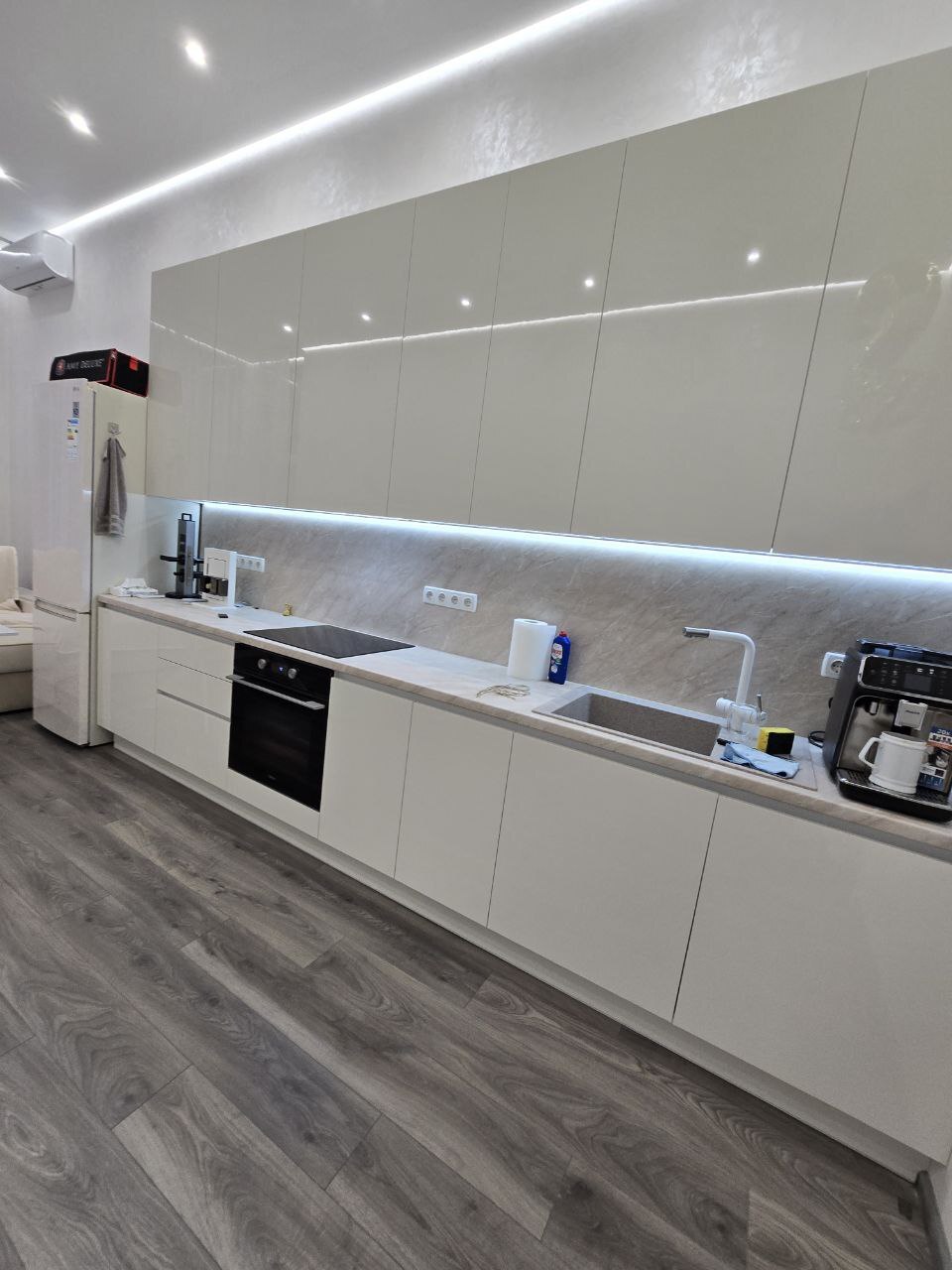 Оренда 1-кімнатної квартири 53.4 м², Олександра Олеся вул., 9