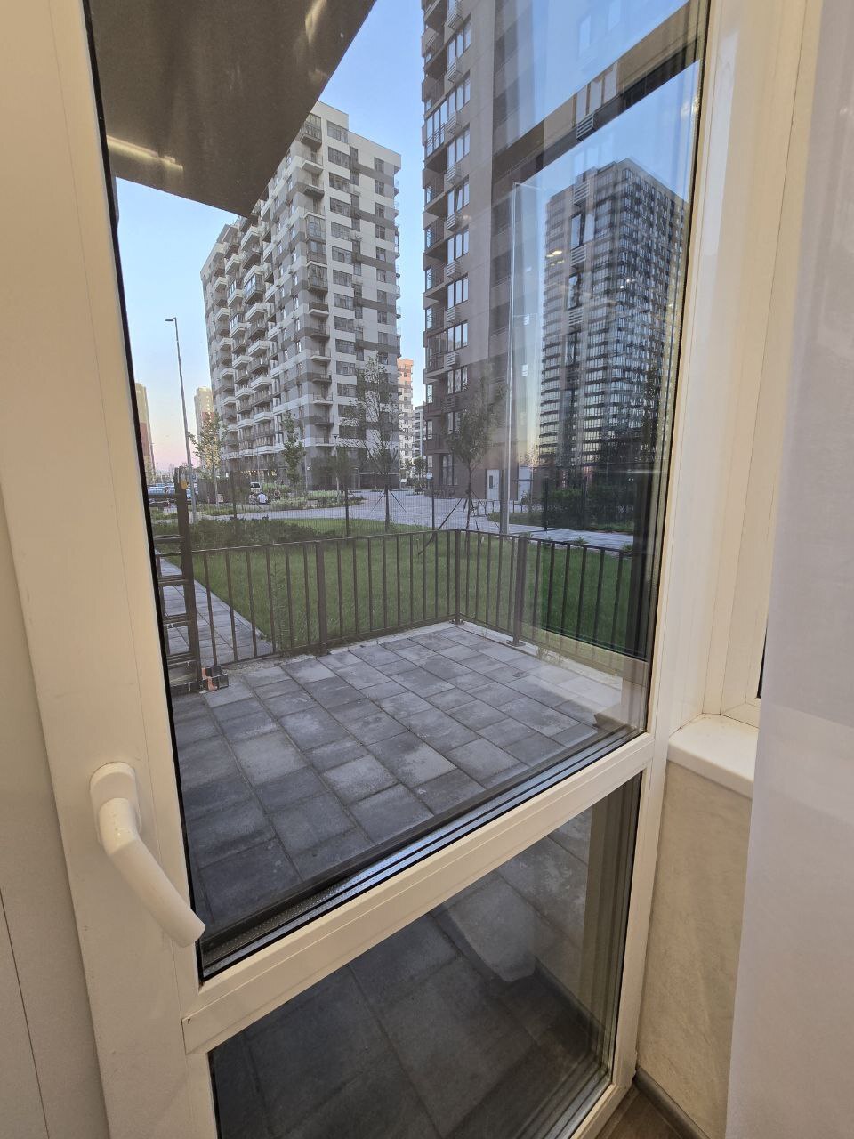 Оренда 1-кімнатної квартири 53.4 м², Олександра Олеся вул., 9