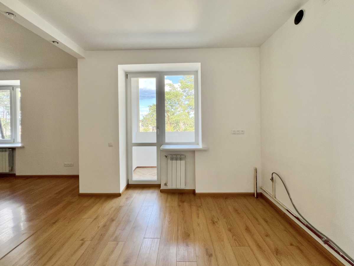 Продаж 2-кімнатної квартири 58 м², Українська вул.