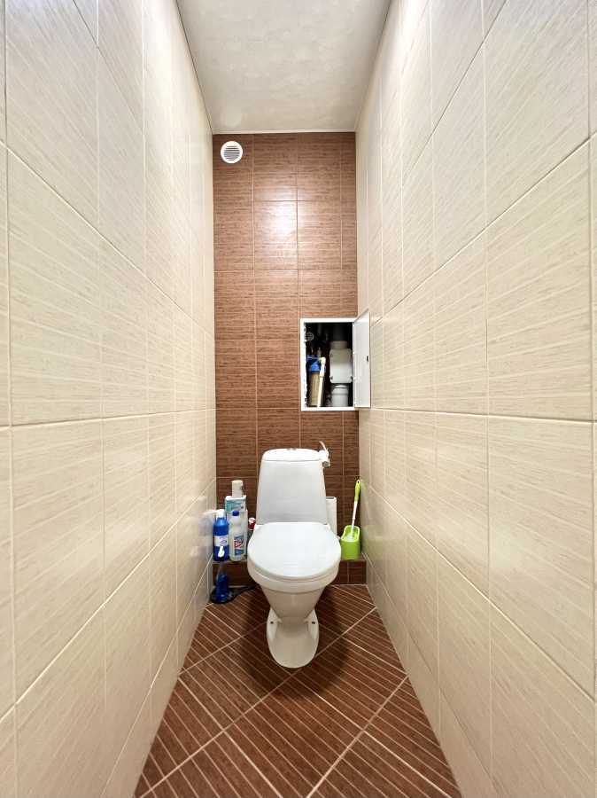 Продаж 2-кімнатної квартири 58 м², Українська вул.