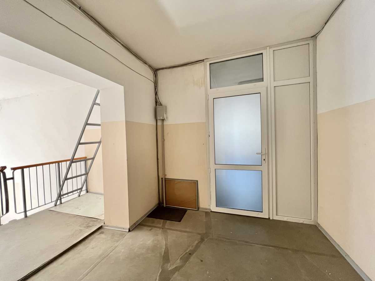 Продаж 2-кімнатної квартири 58 м², Українська вул.