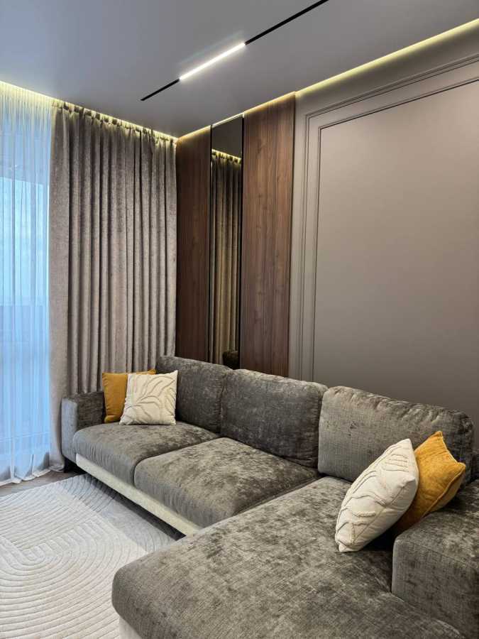 Продаж 2-кімнатної квартири 72 м², Михайла Драгомирова вул., 14а