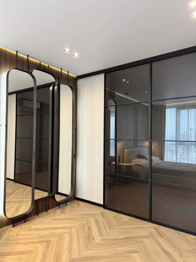 Продаж 2-кімнатної квартири 72 м², Михайла Драгомирова вул., 14а