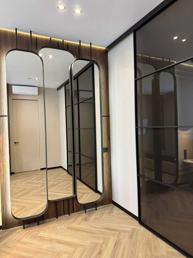 Продаж 2-кімнатної квартири 72 м², Михайла Драгомирова вул., 14а