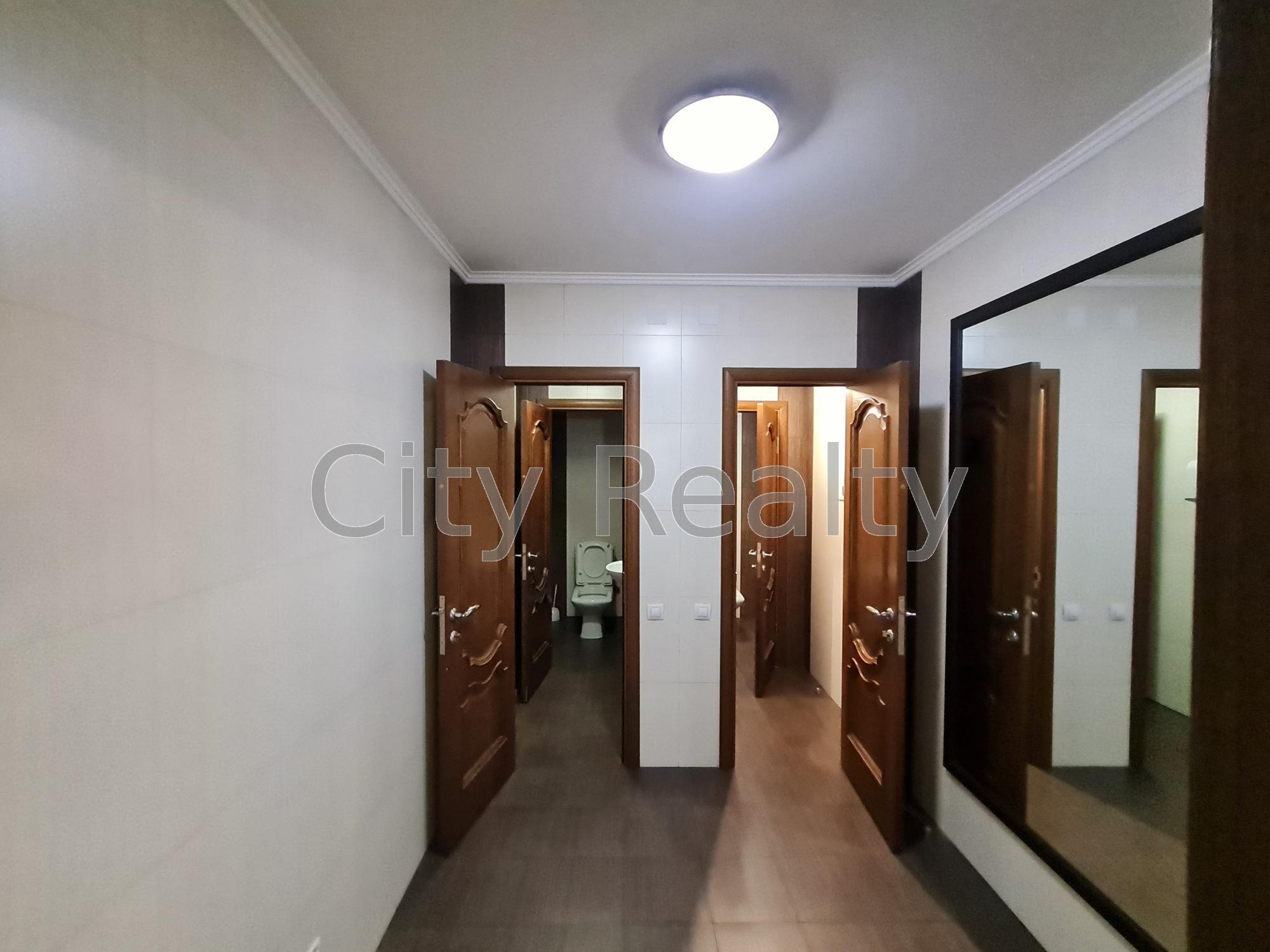 Аренда офиса 380 м², Крестовый пер., 2А