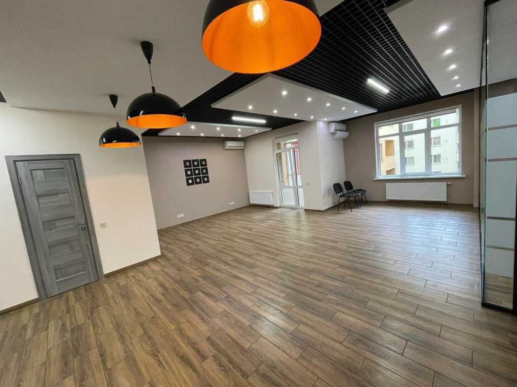 Аренда офиса 120 м², Евгения Коновальца ул., 36Е