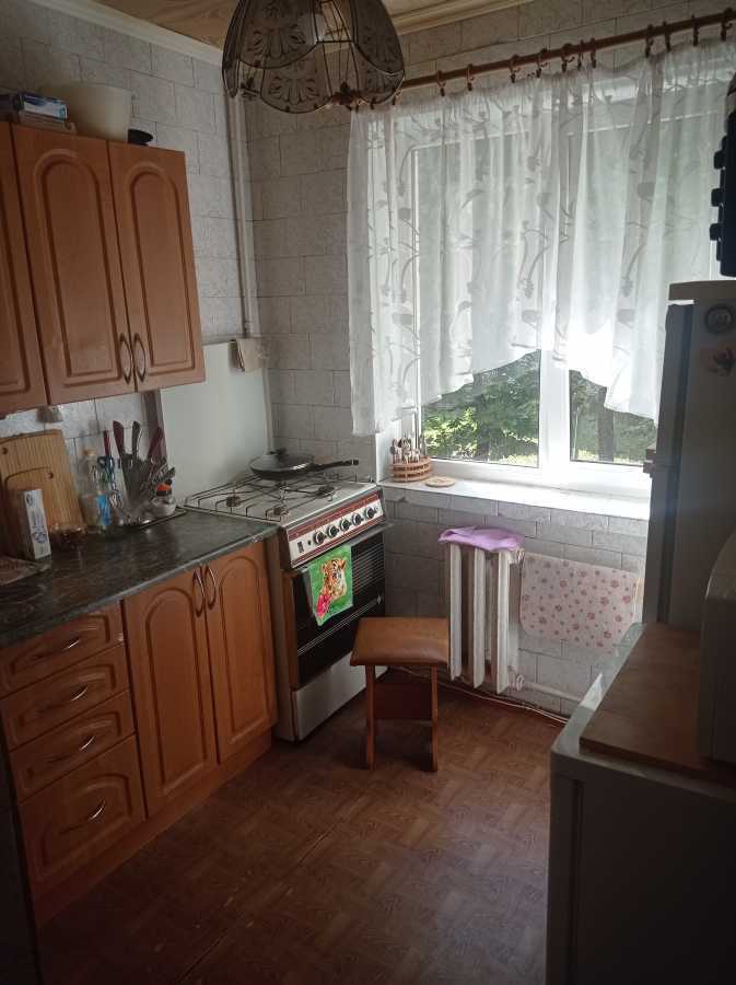 Продажа 3-комнатной квартиры 59 м², Генерала Момота ул., 10