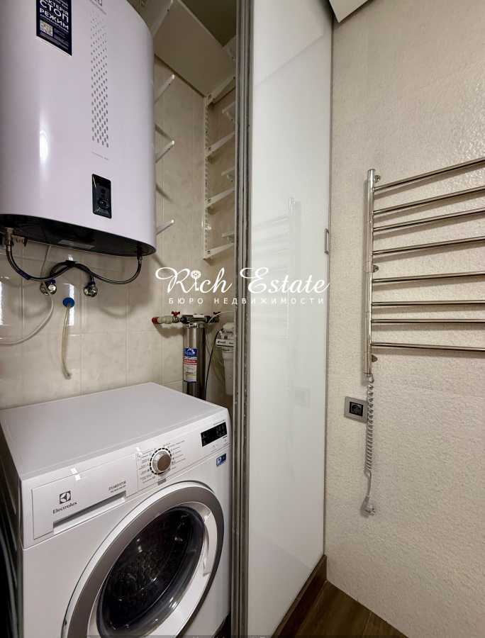 Оренда 3-кімнатної квартири 80 м², Ломоносова вул., 71З