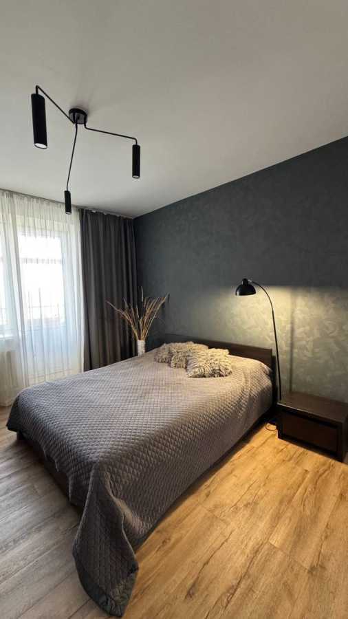 Оренда 3-кімнатної квартири 120 м², Ірпінська вул., 69А