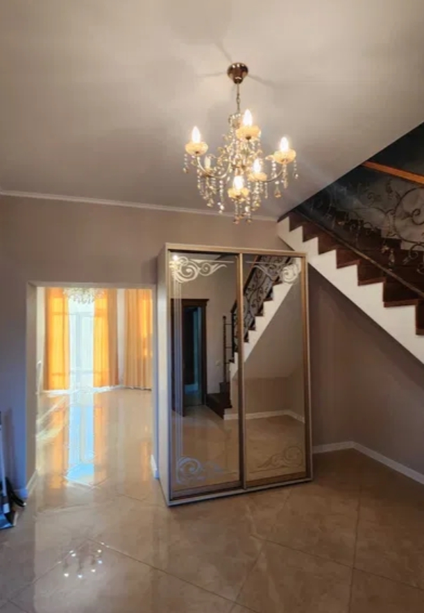 Оренда будинку 150 м², Зої Космодем'янської вул.