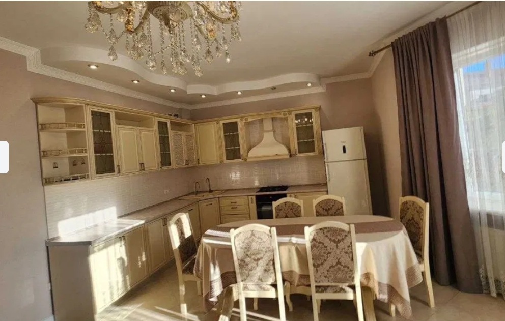 Оренда будинку 150 м², Зої Космодем'янської вул.