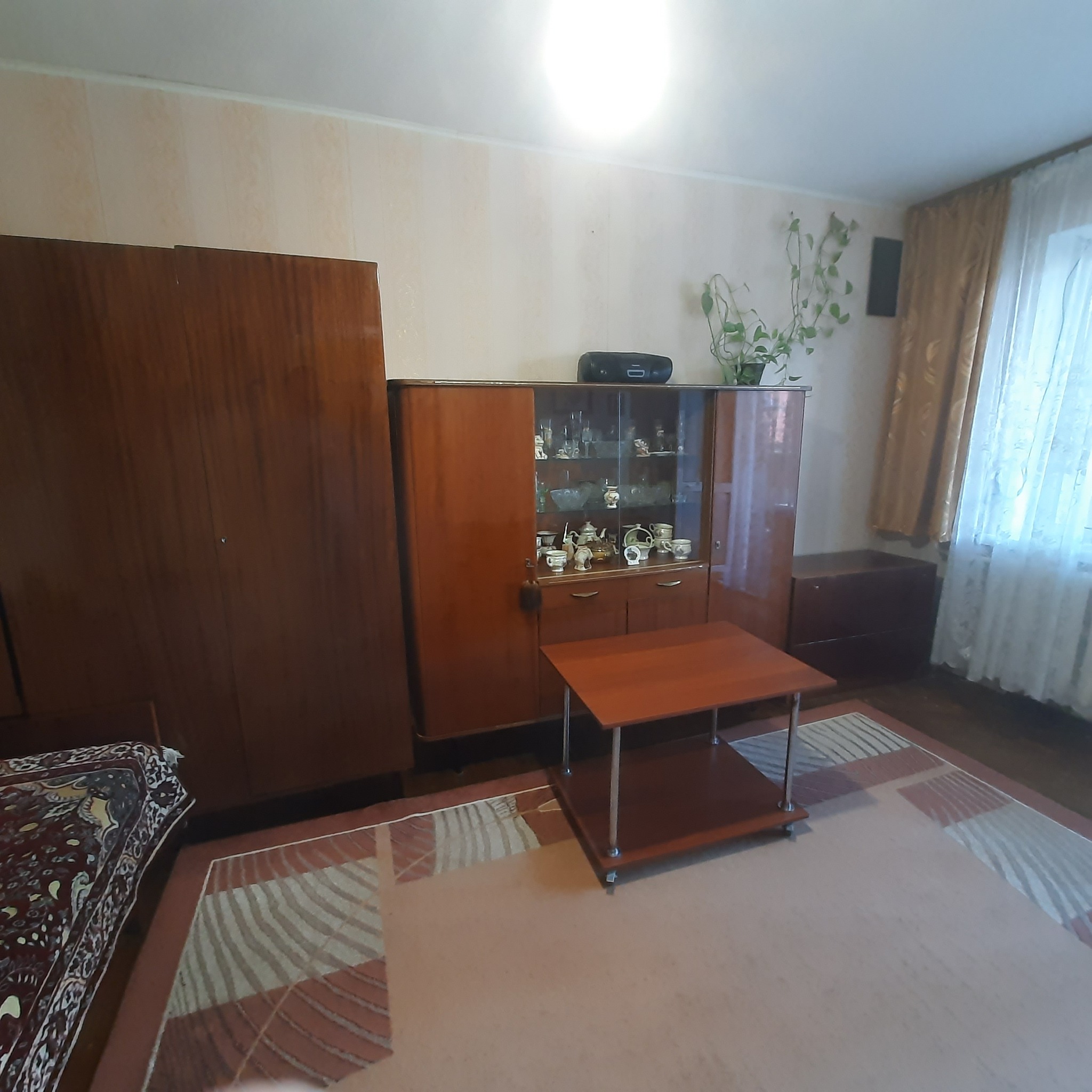 Оренда 1-кімнатної квартири 32 м², Братів Зерових вул., 14А