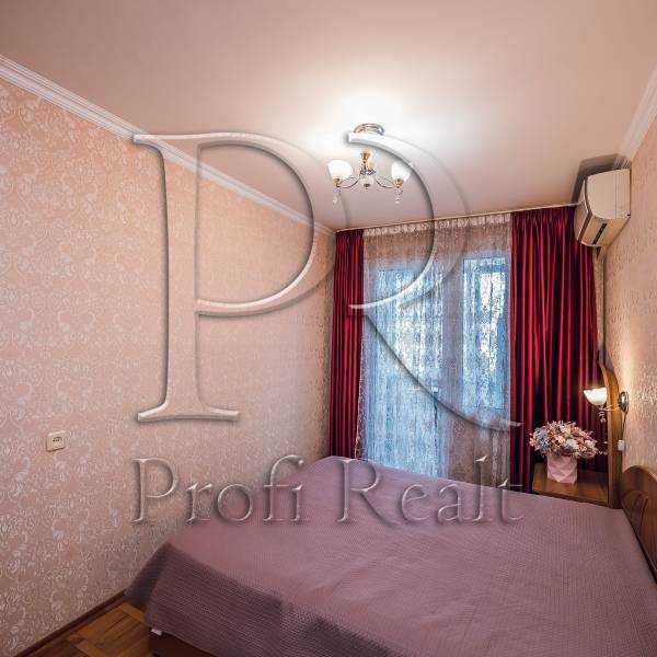 Продажа 2-комнатной квартиры 49 м², Жмеринская ул., 18