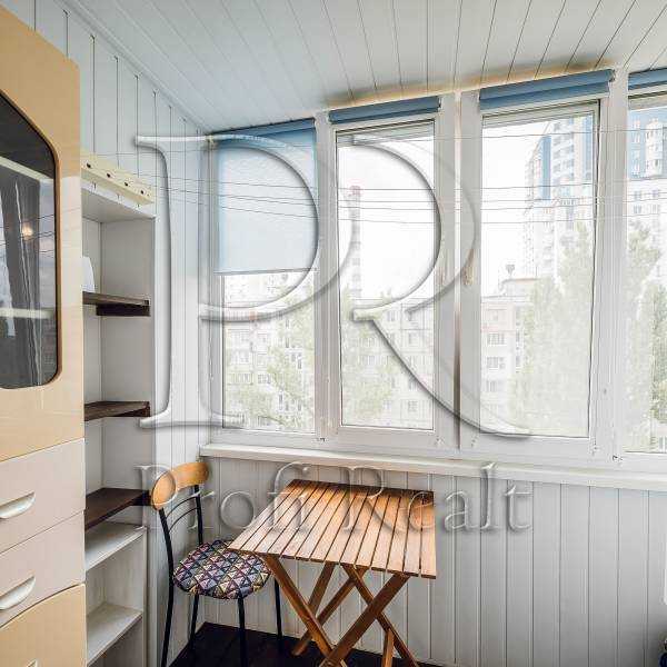 Продажа 2-комнатной квартиры 49 м², Жмеринская ул., 18