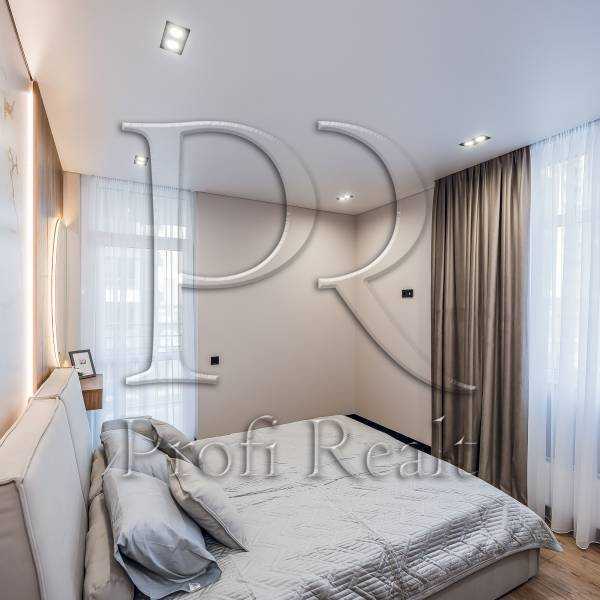 Продаж 2-кімнатної квартири 71 м², Родини Крістерів вулиця, 14В