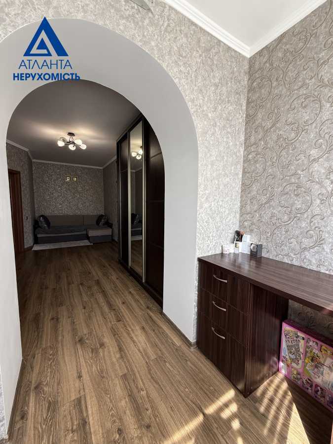 Продажа 1-комнатной квартиры 42.8 м², Зоряна, 14