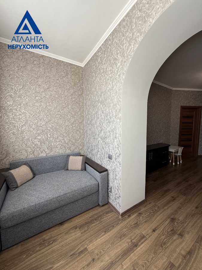 Продажа 1-комнатной квартиры 42.8 м², Зоряна, 14