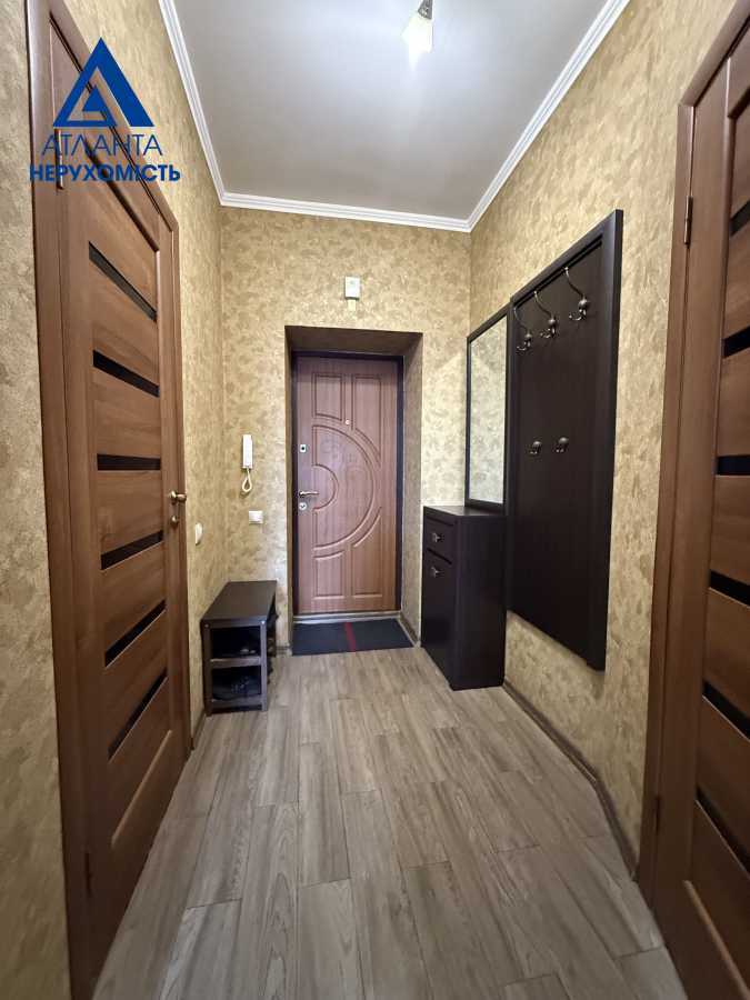 Продажа 1-комнатной квартиры 42.8 м², Зоряна, 14