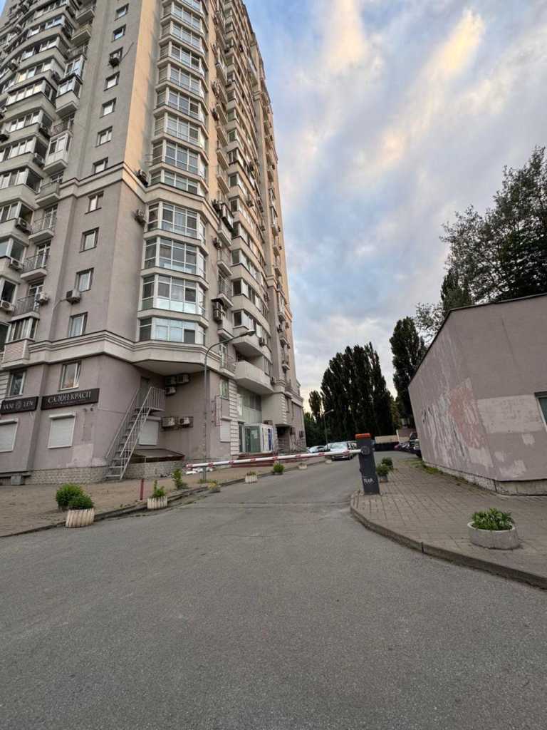 Аренда 3-комнатной квартиры 86 м², Леся Курбаса просп., 7Б