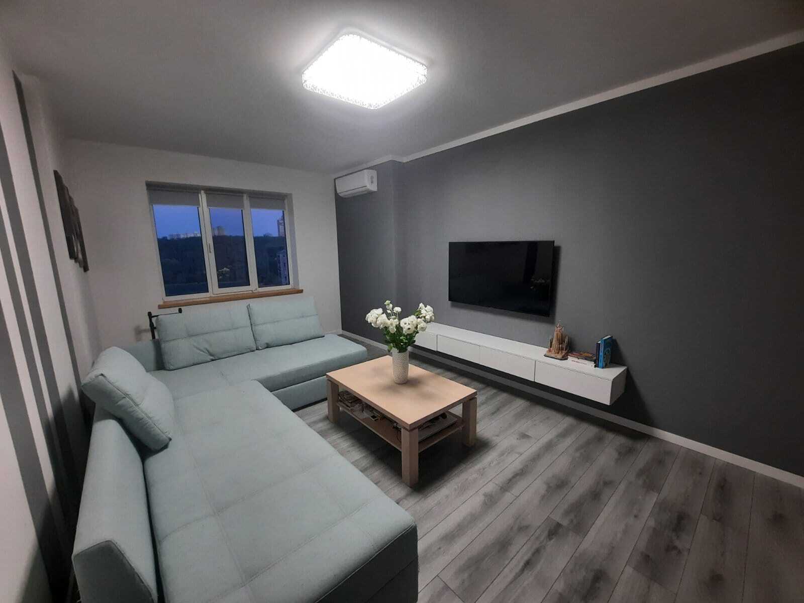 Аренда 3-комнатной квартиры 107 м², Петропавловская ул., 50Б