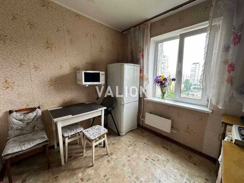 Продаж 3-кімнатної квартири 69 м², Вишняківська вул., 8