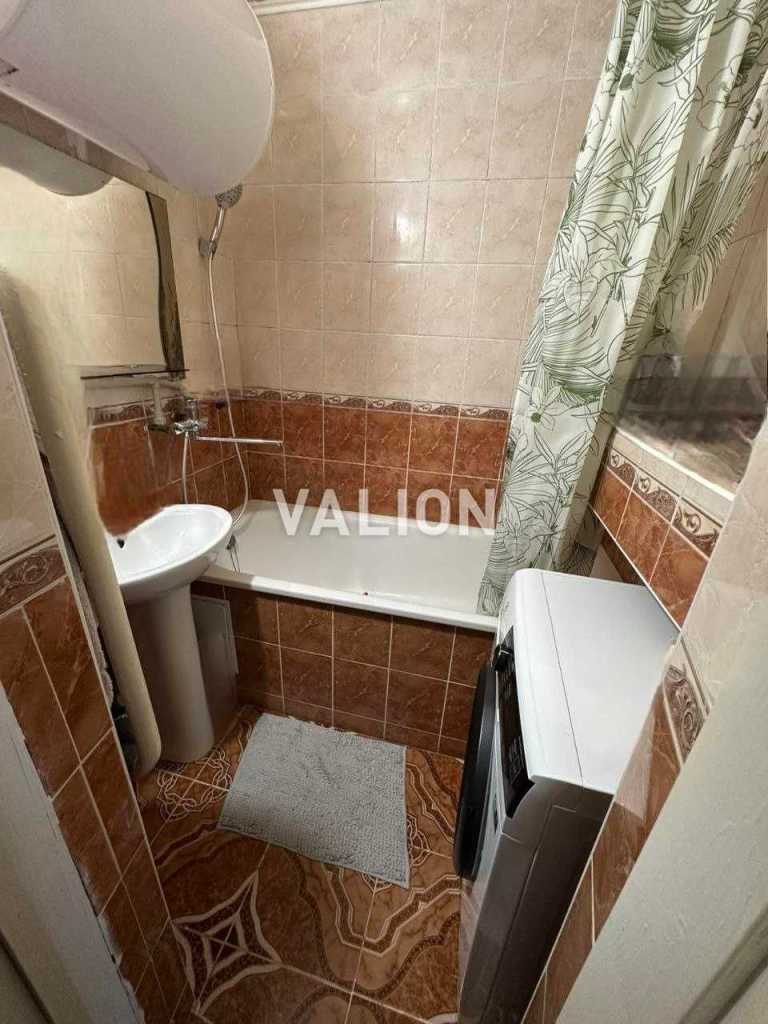 Продаж 3-кімнатної квартири 69 м², Вишняківська вул., 8