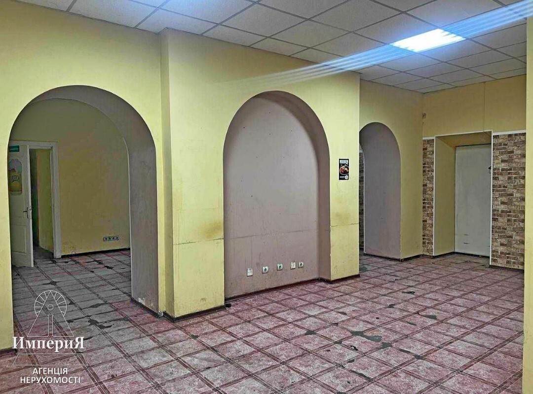 Продажа торгового помещения 108 м², Соборная пл.