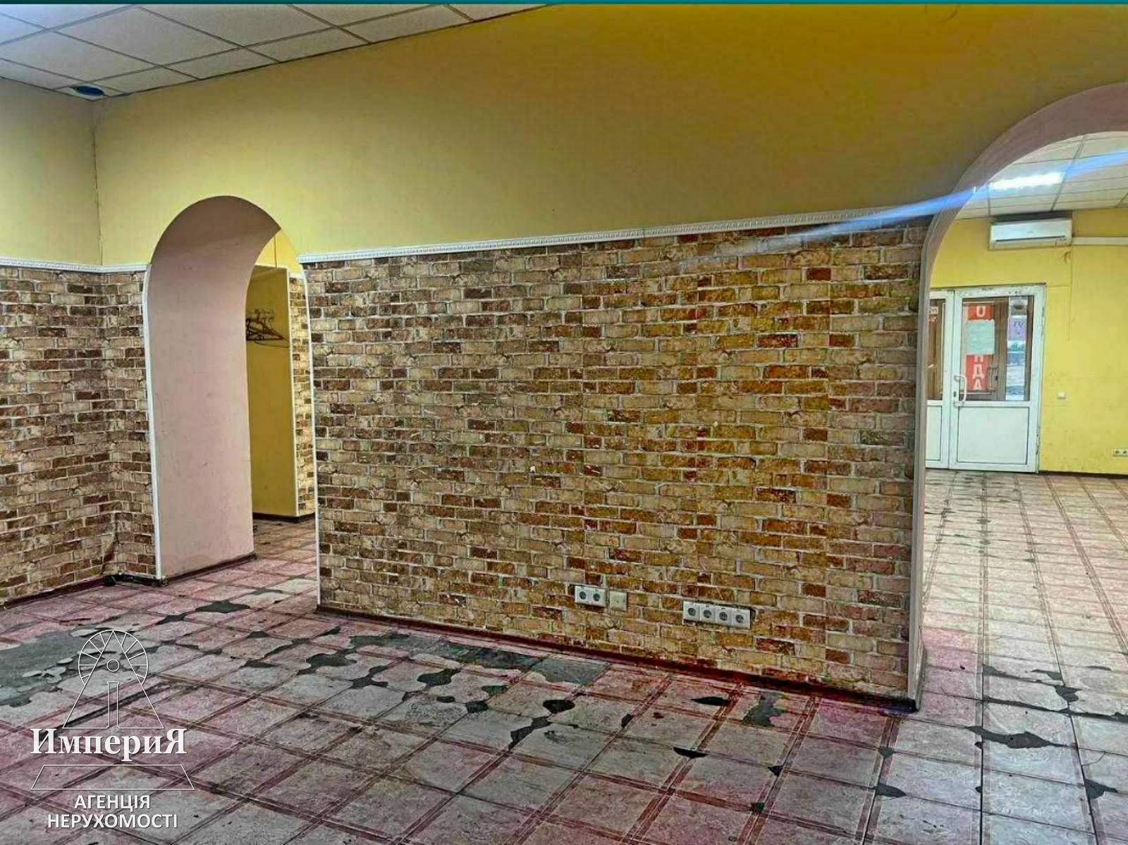 Продажа торгового помещения 108 м², Соборная пл.