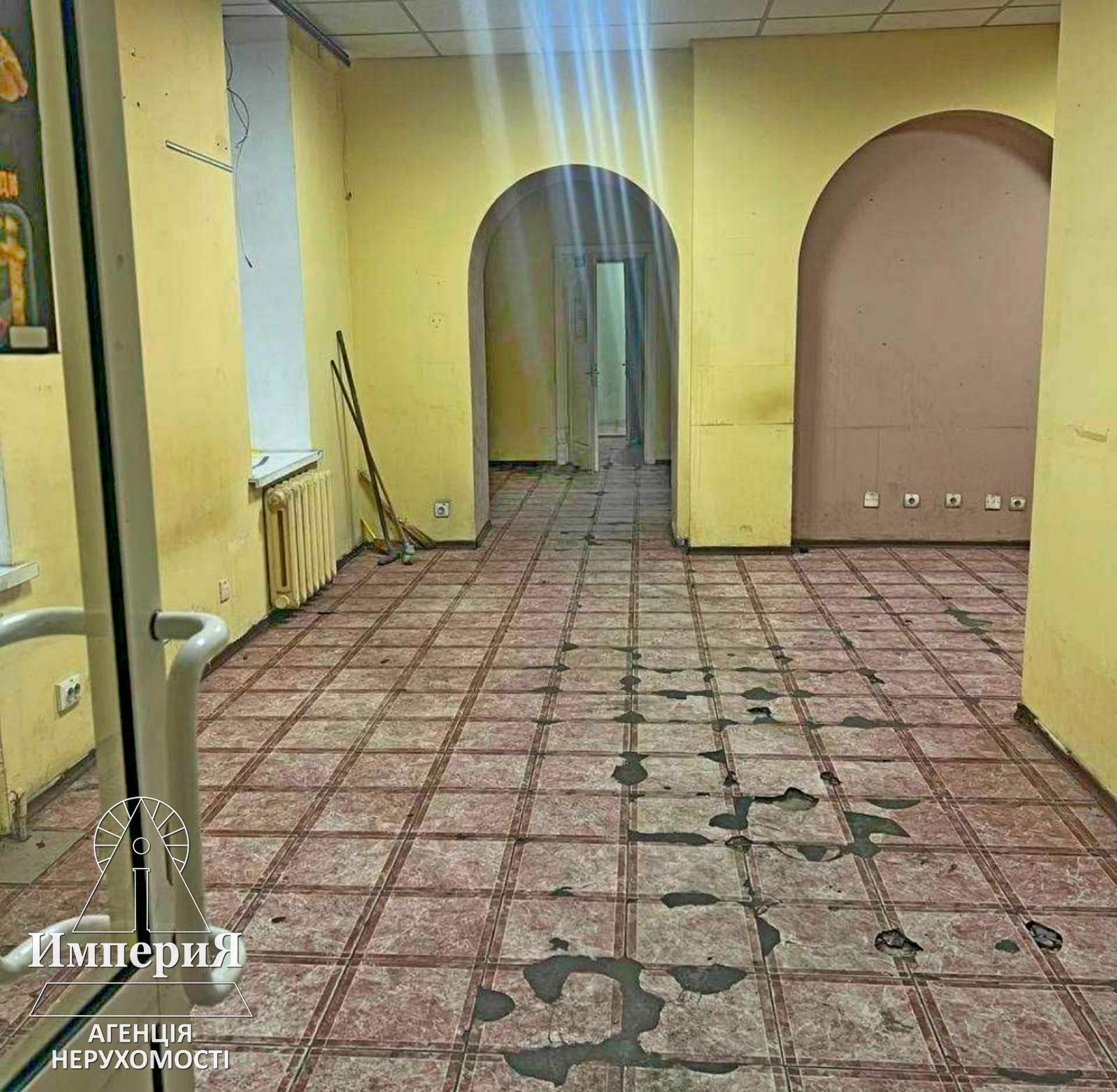 Продажа торгового помещения 108 м², Соборная пл.