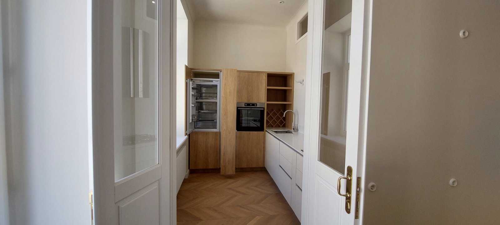 Продаж 3-кімнатної квартири 71 м², Чеховський пров., 9