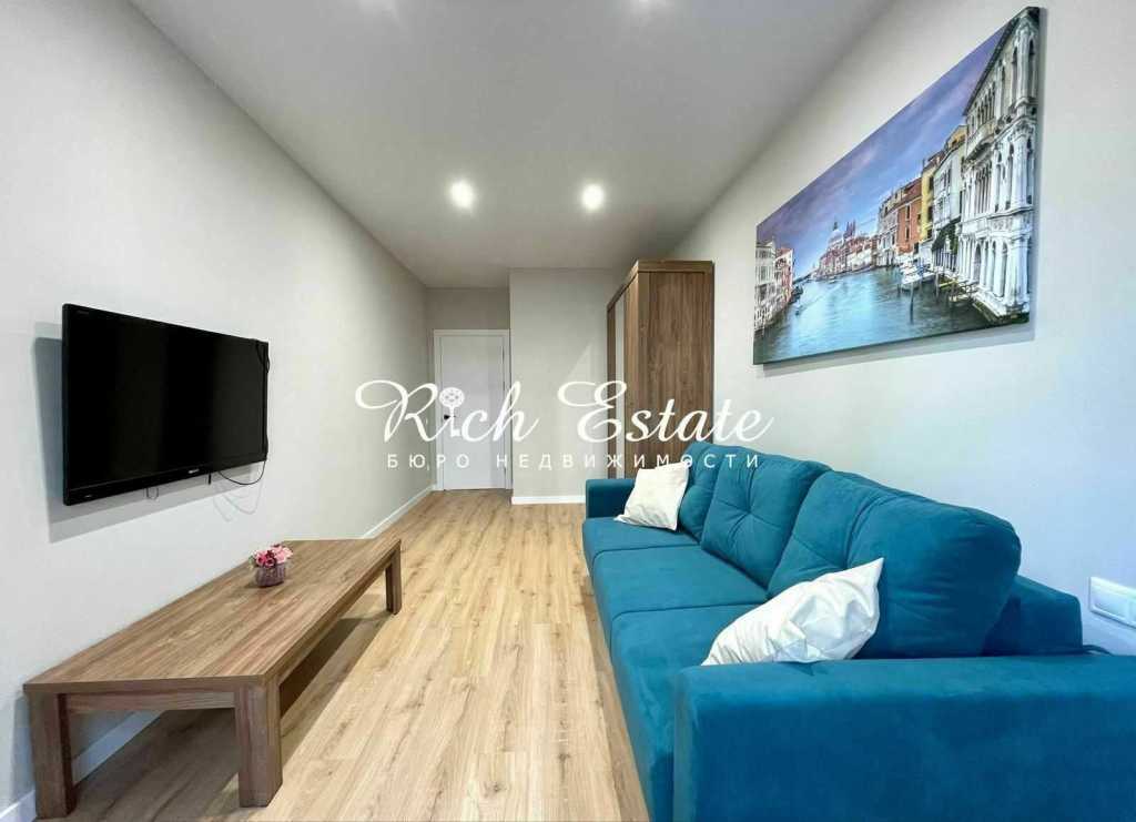 Аренда 2-комнатной квартиры 70 м², Глубочицкая ул., 13