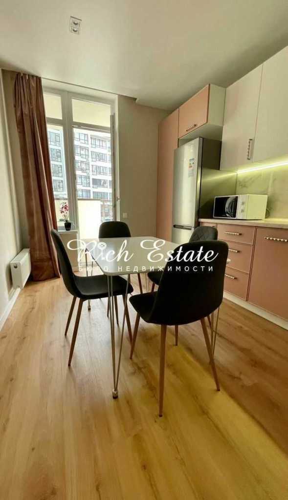 Аренда 2-комнатной квартиры 70 м², Глубочицкая ул., 13