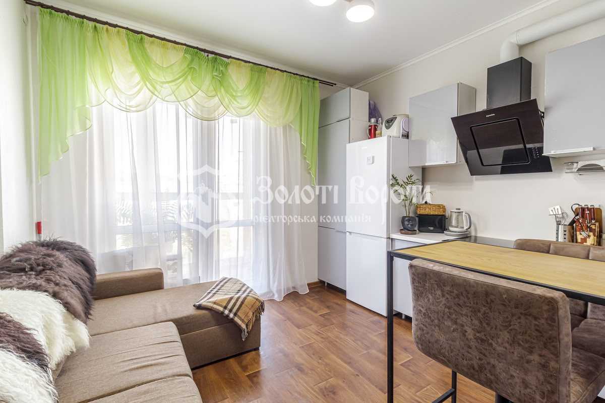 Продаж 1-кімнатної квартири 47 м², Ревуцького вул., 54б