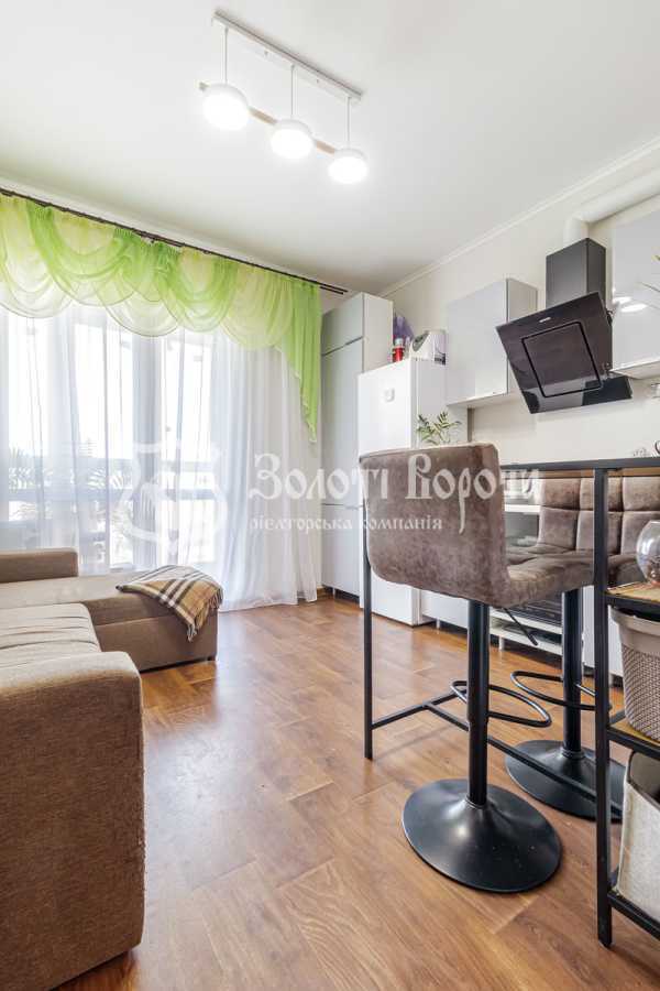 Продаж 1-кімнатної квартири 47 м², Ревуцького вул., 54б