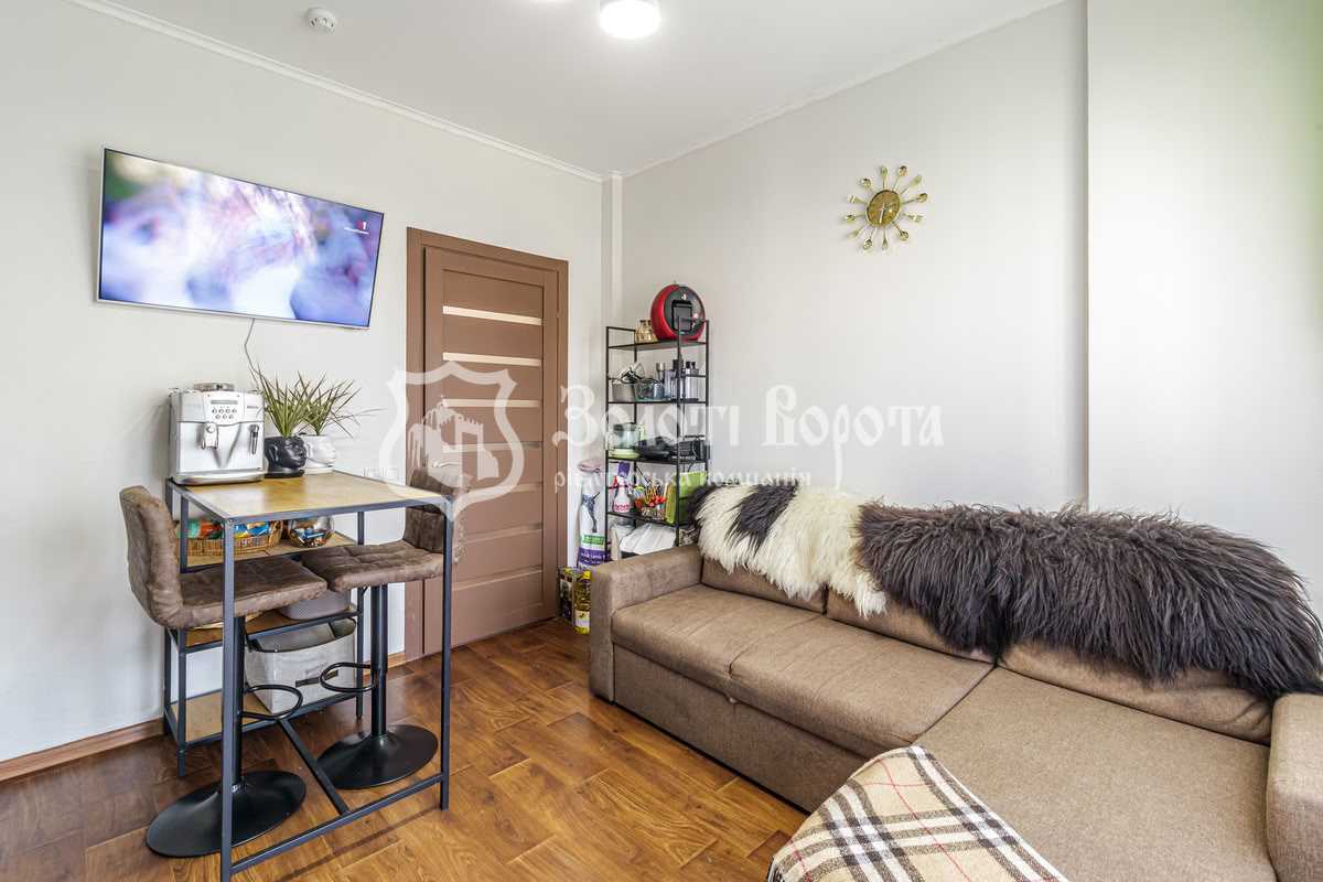Продаж 1-кімнатної квартири 47 м², Ревуцького вул., 54б