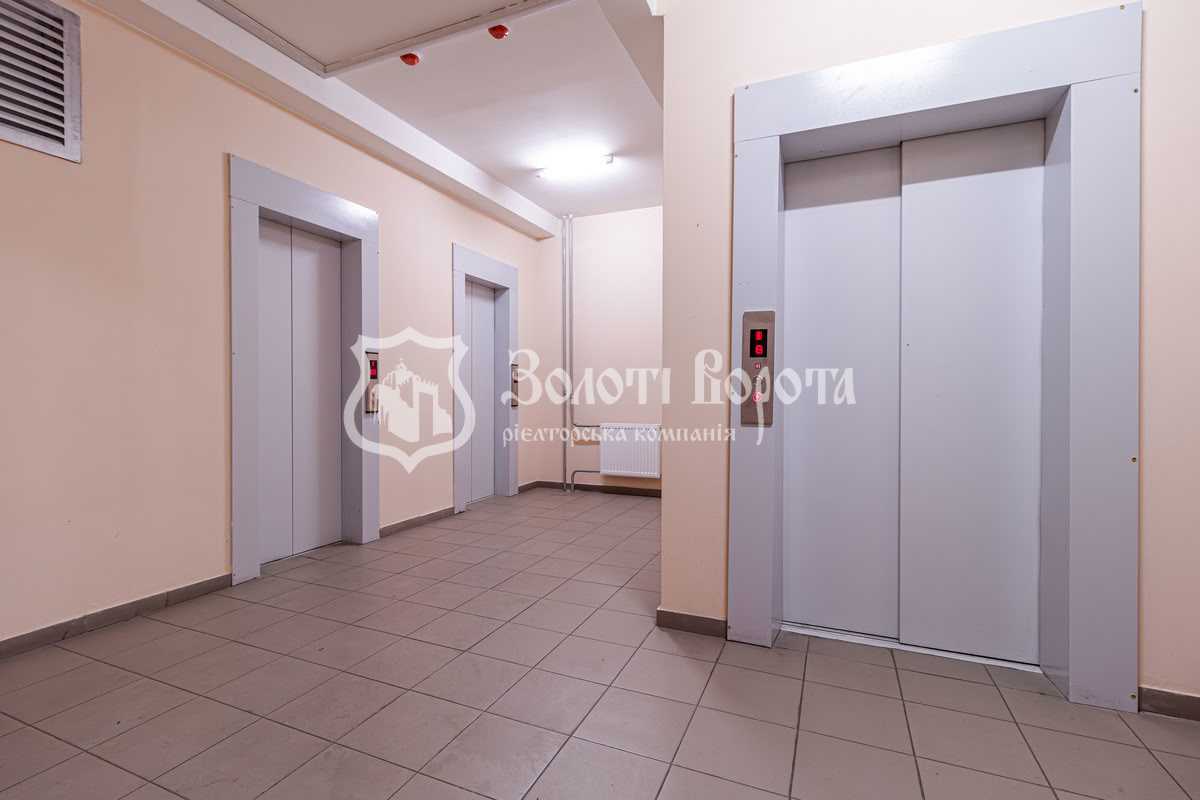 Продаж 1-кімнатної квартири 47 м², Ревуцького вул., 54б