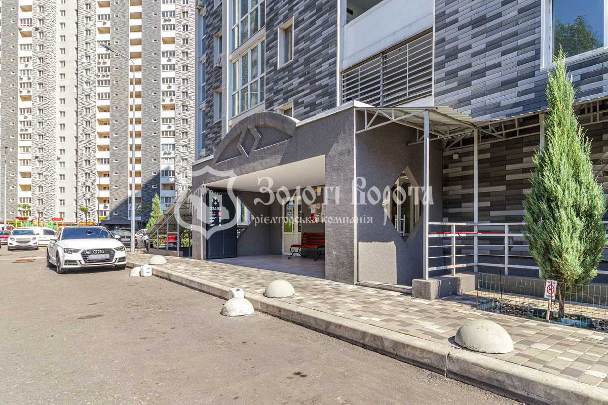 Продаж 1-кімнатної квартири 47 м², Ревуцького вул., 54б