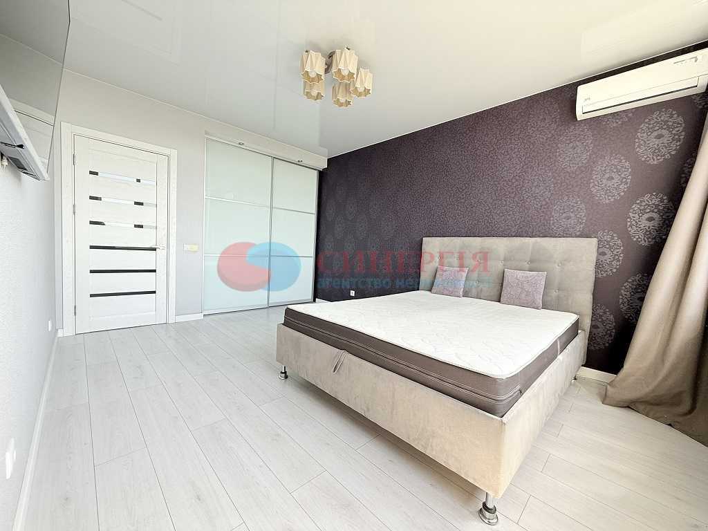 Продажа 1-комнатной квартиры 45 м², Авиаконструктора Игоря Сикорского ул., 4Б