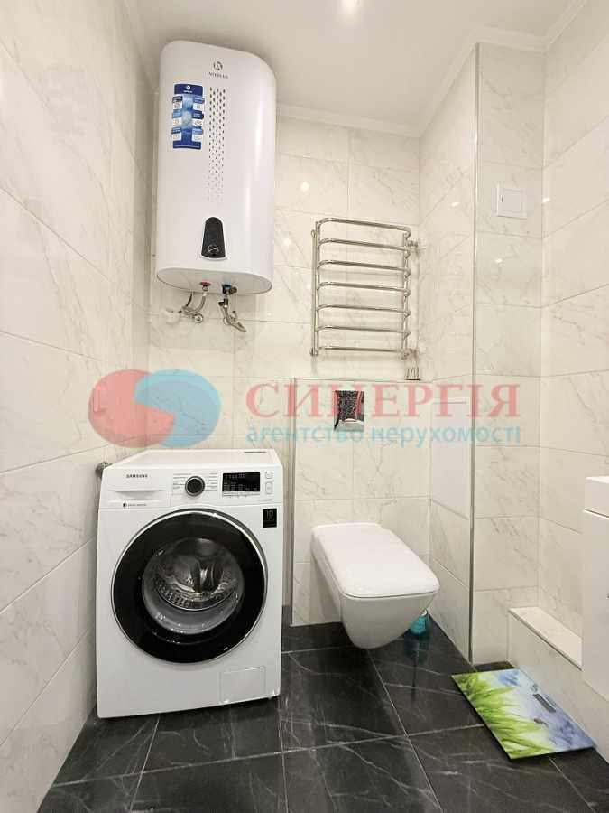 Продажа 1-комнатной квартиры 45 м², Авиаконструктора Игоря Сикорского ул., 4Б