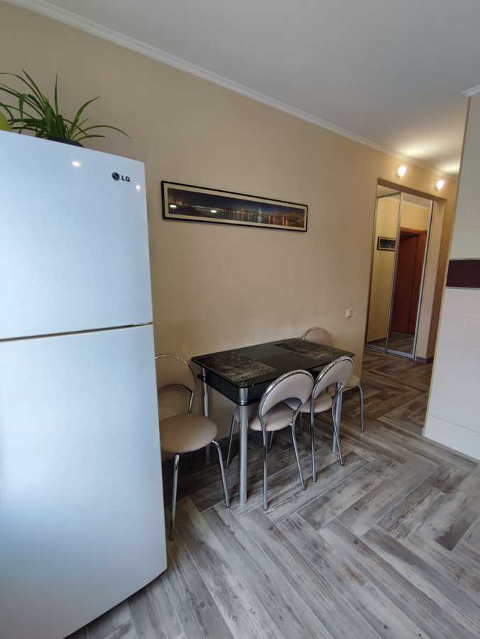 2-комнатная квартира посуточно 48 м², Митрополита Василия Липковского ул., 3