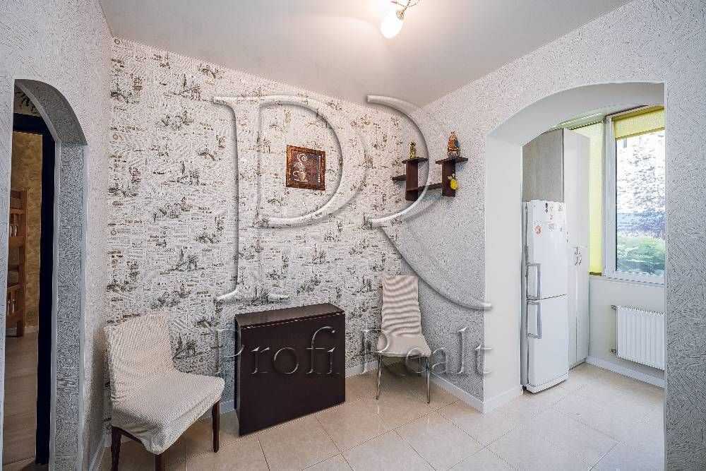 Продаж 1-кімнатної квартири 38 м², Мечникова вул., 118А