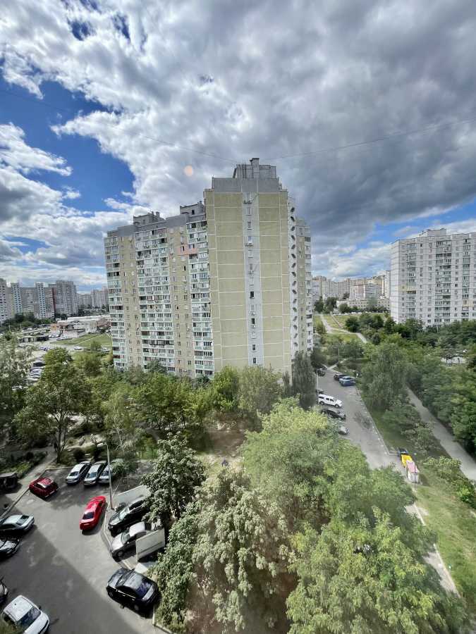 Аренда 2-комнатной квартиры 64 м², Михаила Котельникова ул., Драгоманова, 14