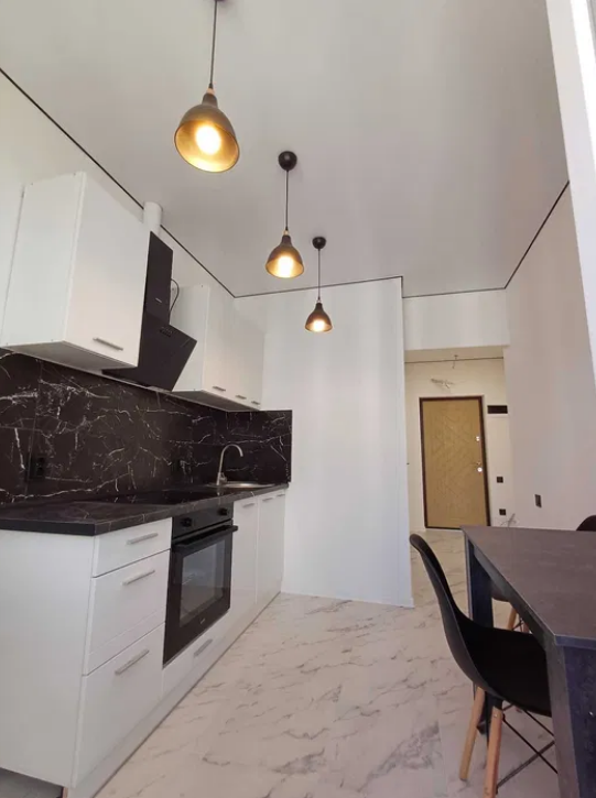Продажа 1-комнатной квартиры 37 м², Жемчужная ул.