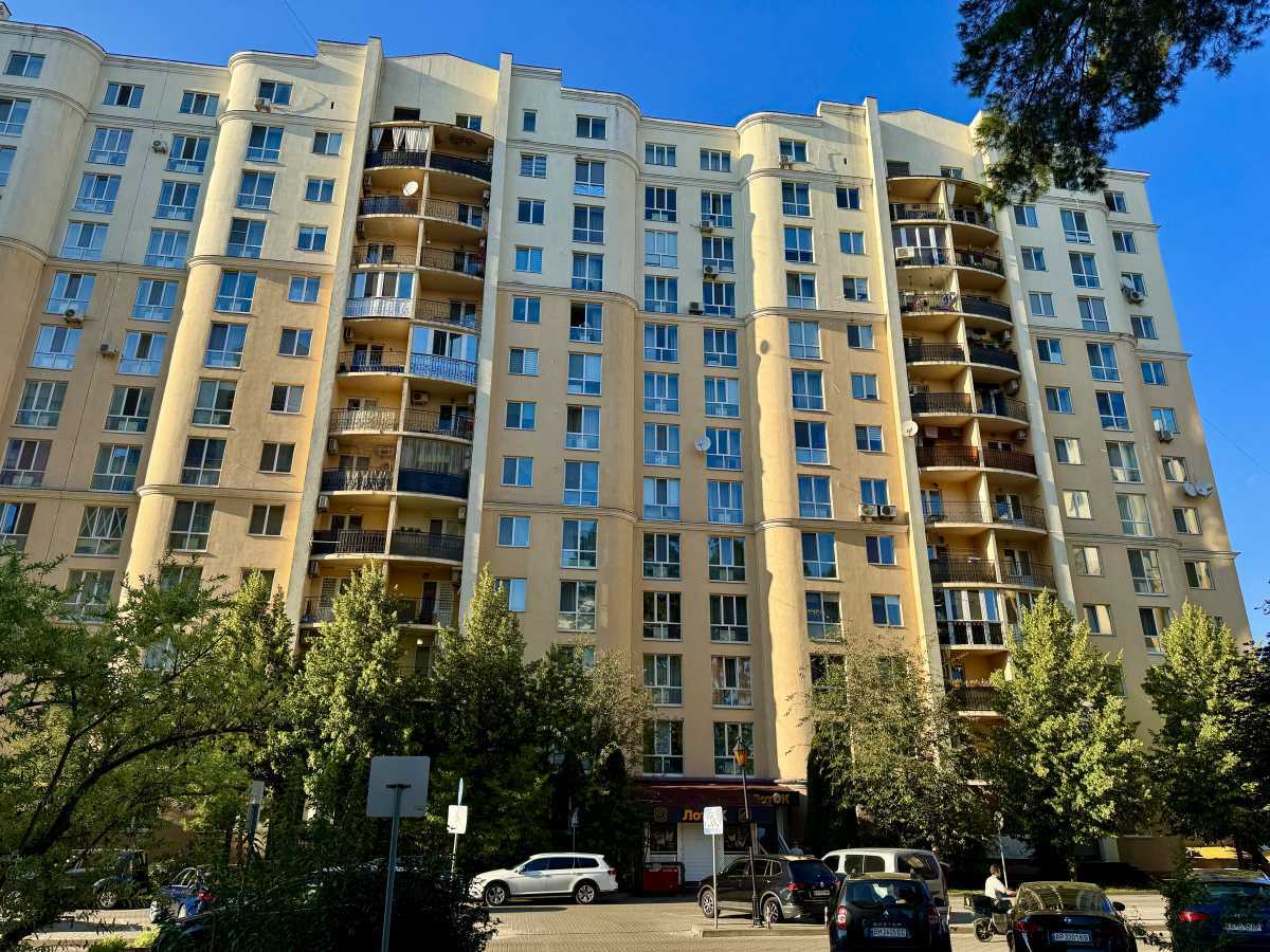 Продажа 3-комнатной квартиры 101 м², Валерия Лобановского ул., 29