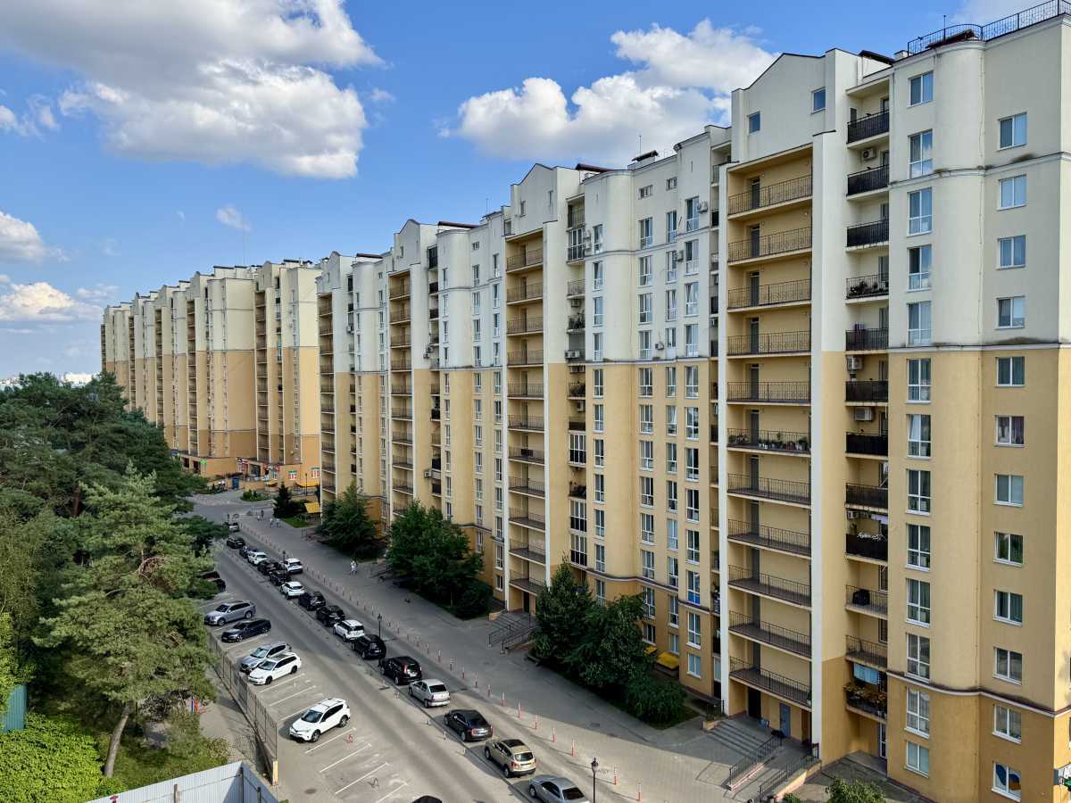 Продажа 3-комнатной квартиры 101 м², Валерия Лобановского ул., 29