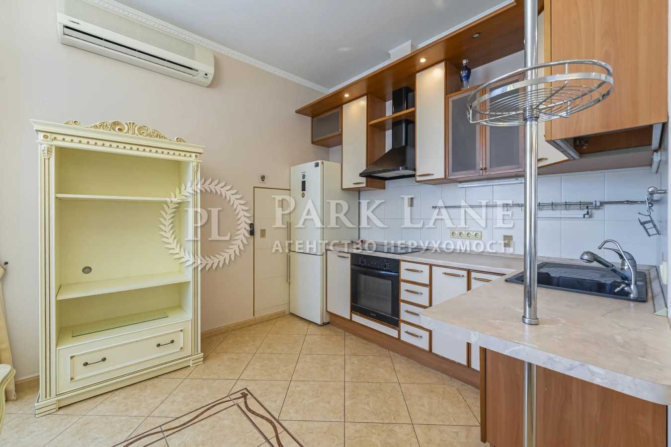 Продажа 3-комнатной квартиры 119 м², Кловский спуск, 5