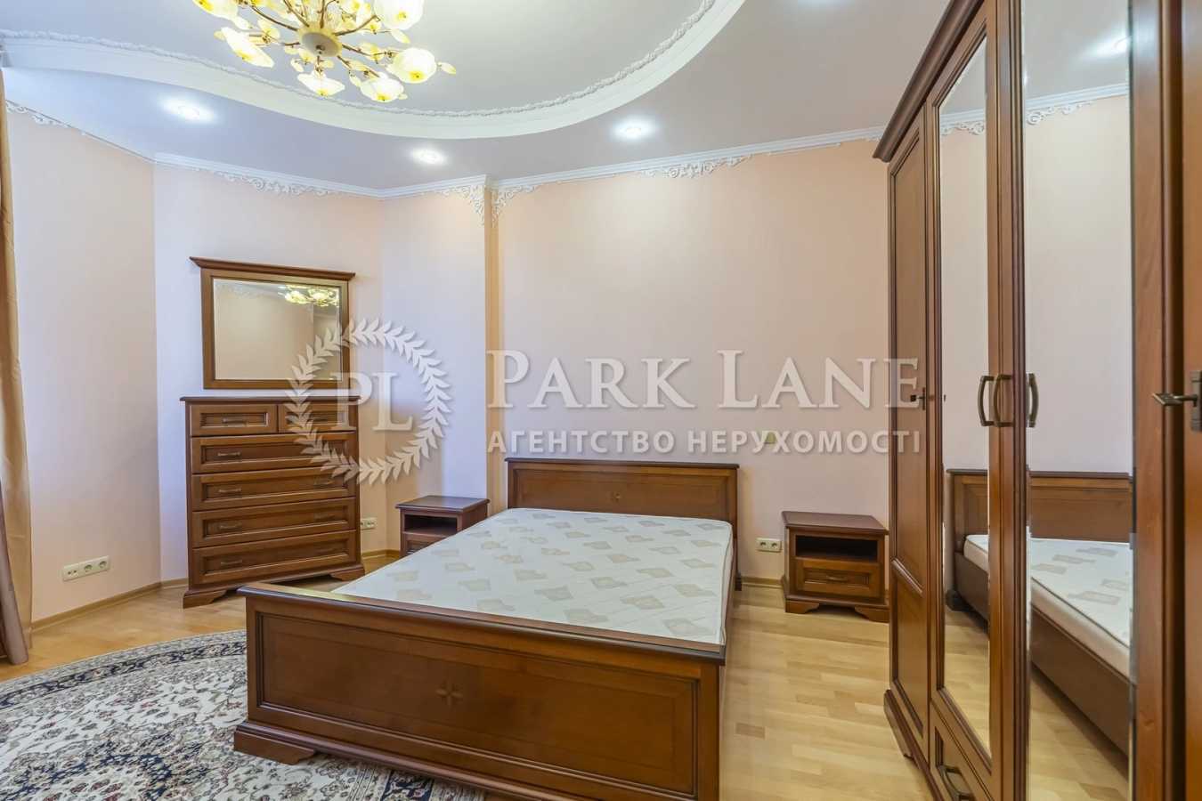 Продажа 3-комнатной квартиры 119 м², Кловский спуск, 5